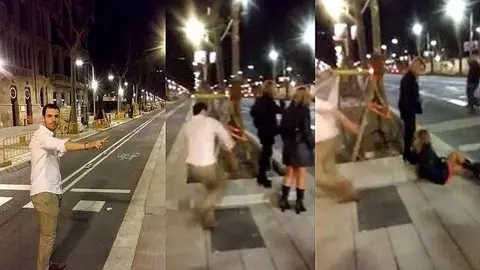 Capturas del vídeo en el que un joven agrede con una patada a una chica que espera un taxi en Barcelona