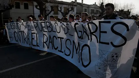 Acto en Puente la Reina contra el racismo. PABLO LASAOSA 02