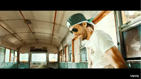 Nueva canción de Enrique Iglesias.