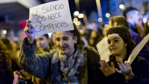 Manifestación convocada por la Coordinadora Feminista de Euskal Herria, que integra grupos, colectivos y organizaciones que trabajan en el ámbito de la mujer en Navarra (22). IÑIGO ALZUGARAY