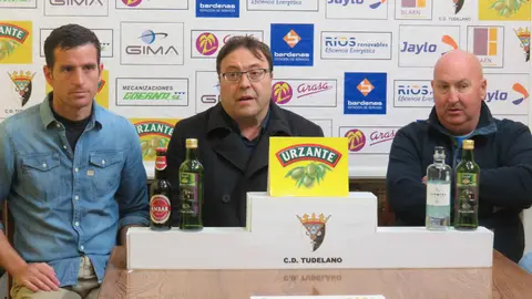 Íñigo Valencia, Jesús Miranda y Jhon Clarkson. Foto CD Tudelano.