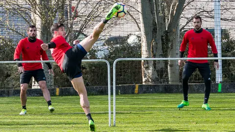 Entrenamiento de Osasuna en las instalaciones de Tajonar (24). IÑIGO ALZUGARAY