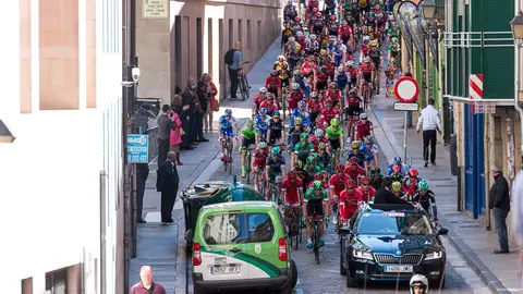 Salida de la primera etapa de la &#39;57 Vuelta Ciclista al País Vasco&#39; entre Pamplona y Sarriguren (38). NAVARRA.com