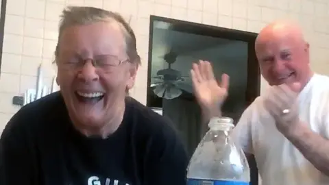 La broma de una mujer a su marido que hace reír a carcajadas a las redes sociales