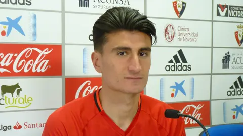 El jugador de Osasuna Luis Perea en Tajonar.