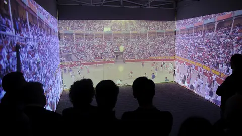Entrega del primer Premio a las Tradiciones Taurinas Populares al encierro de los Sanfermines. MIGUEL OSÉS (5)