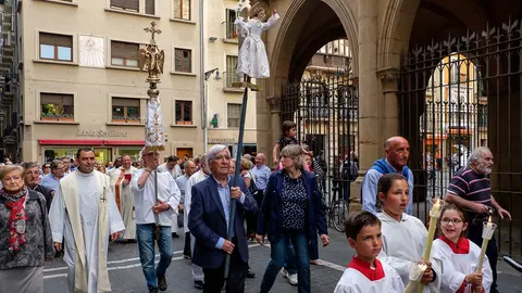 Llegada del Ángel de Aralar a Pamplona (08). IÑIGO ALZUGARAY