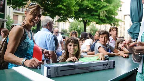 La Tómbola de Cáritas abre la temporada de 2017 ante cientos de asistentes. MIGUEL OSÉS (17)