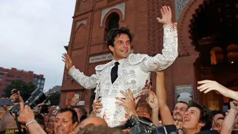 Puerta Grande para Juan del Álamo.