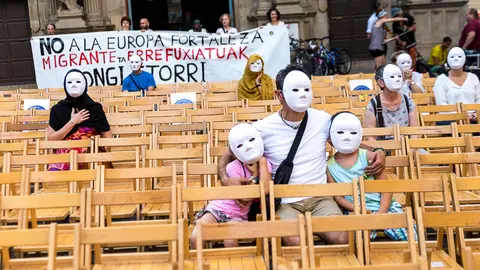 Concentración en defensa de los derechos de las personas refugiadas (05). IÑIGO ALZUGARAY