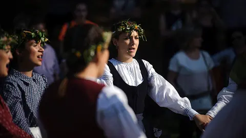 Los dantzaris de Duguna interpretan la Soka Dantza. MIGUEL OSÉS_11 (9)