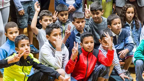 Recepción institucional en el Parlamento de navarra a 20 niños saharauis (10). IÑIGO ALZUGARAY