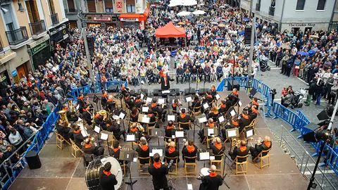 Concierto presanferminero de La Pamplonesa en la Plaza Consistorial. MIGUEL OSÉS_25