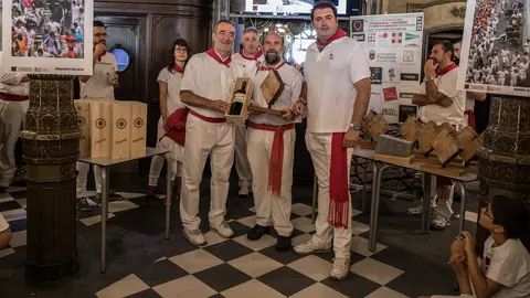 Premio fotografía del encierro de fotógrafos acreditados otorgado por la oficina internacional de prensa , 11 de Julio del 2017. MAITE H. MATEO -03