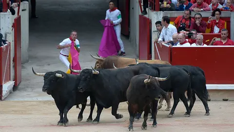 Séptimo encierro de las fiestas de San Fermín 2017 con toros de Núñez del Cubillo. PABLO LASAOSA 11