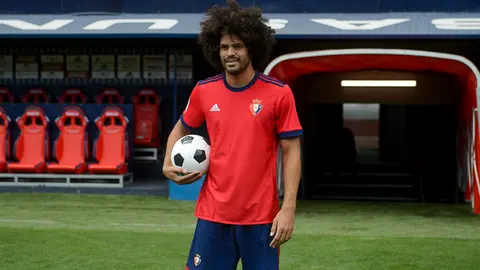 Presentación de la nueva equipación de Osasuna para la próxima temporada. PABLO LASAOSA 22