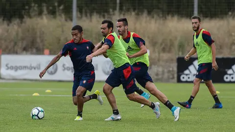 Entrenamiento de Osasuna en las instalaciones de Tajonar. PABLO LASAOSA 08