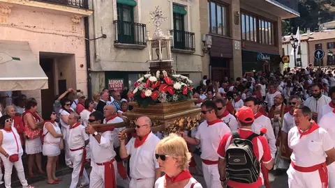 Estella en su tercer día de fiestas sale en Procesión junto a su patrón San Andrés por las calles de la ciudad. NAVARRA.COM