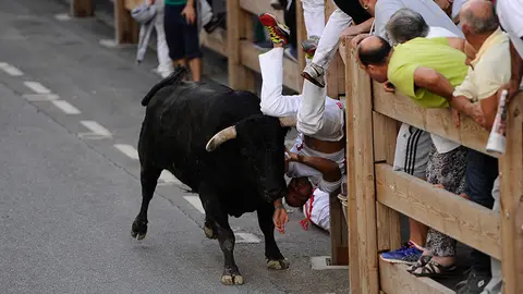 Primer encierro de las fiestas de Tafalla 2017 a cargo de la ganadería de Marques de Albaserrada. MIGUEL OSÉS (6)