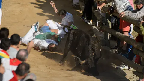 Último encierro del Pilon 2017 en las fiestas de Falces. PABLO LASAOSA (2)