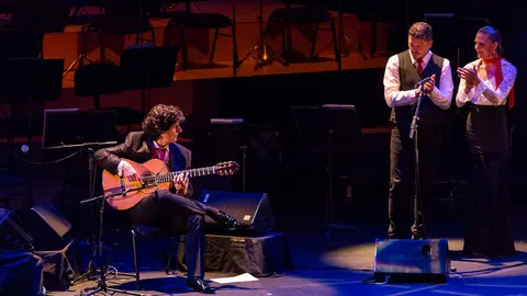 Actuación del compositor y guitarrista Juan Manuel Cañizares dentro de la IV Edición del Flamenco on Fire que se celebra en Pamplona (05). IÑIGO ALZUGARAY