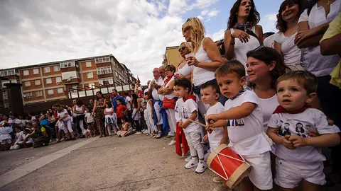 Chupinazo de las fiestas de Berriozar de 2017 MIGUEL OSÉS_21