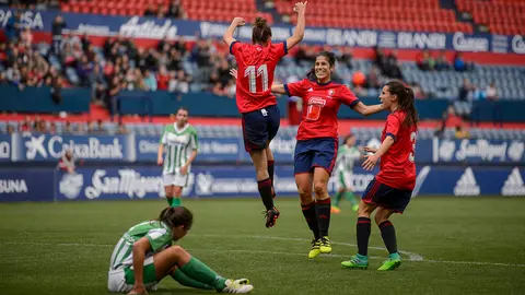 Partido entre Osasuna Femenino y Pradejón celebrado en el estadio de El Sadar de Pamplona. PABLO LASAOSA (5)