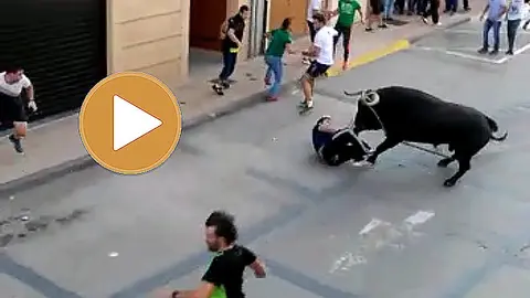 Un momento de la cogida ocurrida en Lodosa.