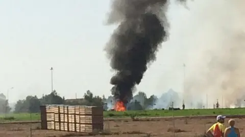 Imagen del accidente del avión del Ejército del Aire estrellado en la base de Los Llanos, en Albacete.