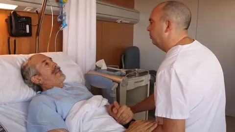 Fotograma del cortometraje Cuando la mano te toca del director navarro José Luis Cordón grabado en el Hospital San Juan de Dios YOUTUBE