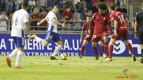 Imágenes del partido disputado entre el Tenerife y Osasuna en la 12ª jornada de liga. LALIGA 123 (9)