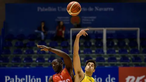 Baloncesto Basket Navarra - Real Canoe NC. MIGUEL OSES02