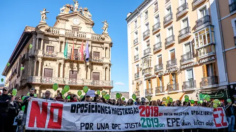 Concentración para solicitar una Oferta Pública de Empleo en Educación justa. IÑIGO ALZUGARAY
