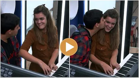 Alfred se lanza a Amaia en varias ocasiones mientras interpretan su canción favorita. RTVE