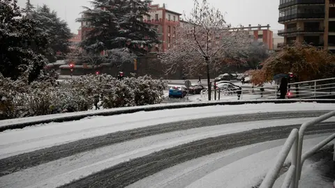 La nieve cubre las calles de Pamplona. NAVARRACOM