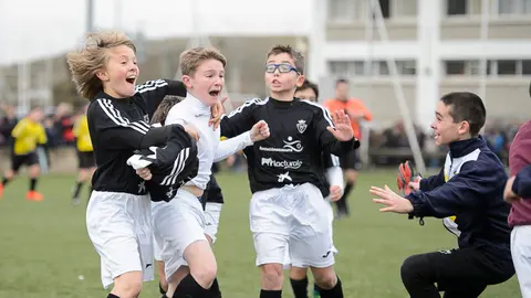 Partidos del interescolar en Tajonar. PABLO LASAOSA 053