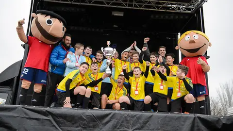 Partidos del interescolar en Tajonar. PABLO LASAOSA 084