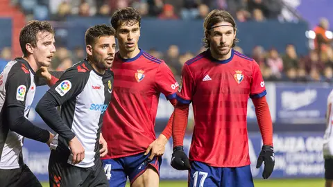 Partido entre Osasuna y Nastic disputado en El Sadar (28). IÑIGO ALZUGARAY