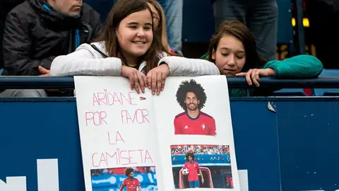 Las gradas durante el encuentro entre Osasuna y la Cultural Leonesa IÑIGO ALZUGARAY 16