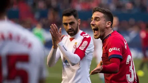 Kike Barja en el partido Osasuna - Cultural Leonesa. PABLO LASAOSA.