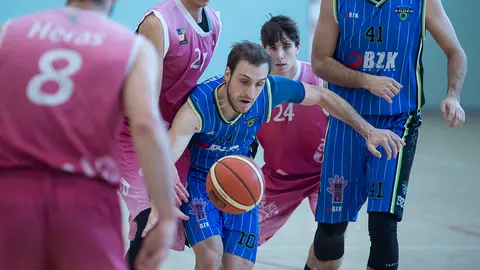 Partido de Baloncesto entre Valle e Egüés - Valladolid. PABLO LASAOSA 10
