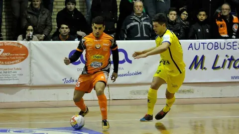 Hamza, del Aspil Vidal, ante el Gran Canaria en Tudela . Lnfs