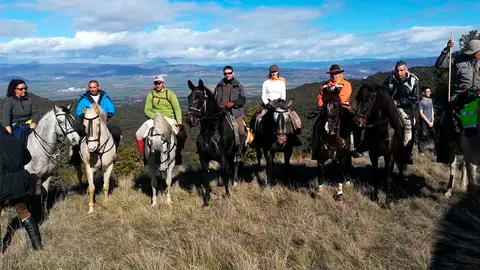 Caballistas de Fustiñana de la Asociación Sombrero de Paja completan a caballo la Javierada de 2018 SOMBRERO DE PAJA 2