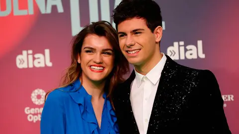 Amaia y Alfred a su llegada a los premios Cadena Dial. TWITTER