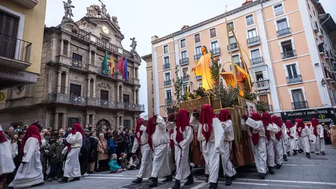 Procesión de Viernes Santo en Pamplona (34). IÑIGO ALZUGARAY