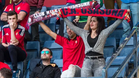 La grada de El Sadar durante el partido de Liga entre Osasuna y Córdoba (25). IÑIGO ALZUGARAY