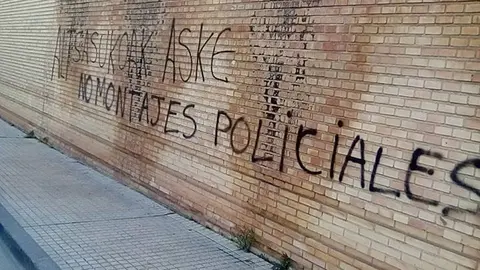 Imágenes de las pintadas a favor de los agresores de Alsasua aparecidas en Tudela y que todavía no han sido borradas por el Consistorio ribero. NAVARRA.COM