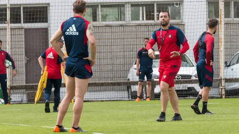 Entrenamiento de Osasuna en las instalaciones de Tajonar (10). IÑIGO ALZUGARAY