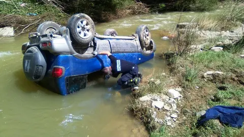 Salida de vía al río Cidacos en el camino de Makotxa (3) BOMBEROS DE NAVARRA