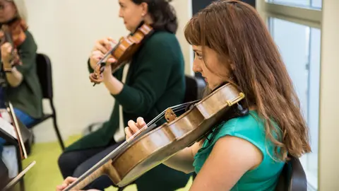 Estudiantes de música y FP en la grabación de una banda sonora. MIGUEL SANTIAGO16